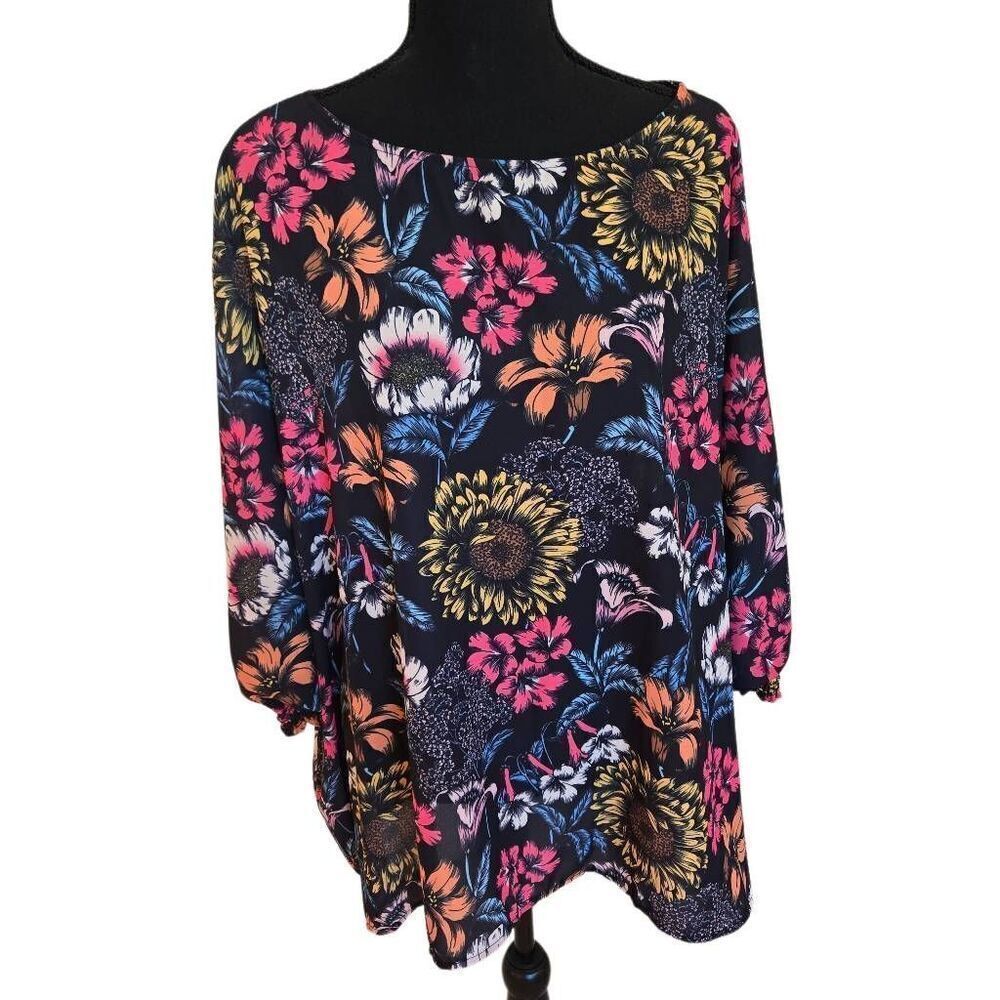 Zig Zag Stripe Womens Blue Pink Floral Polyester Top One Size